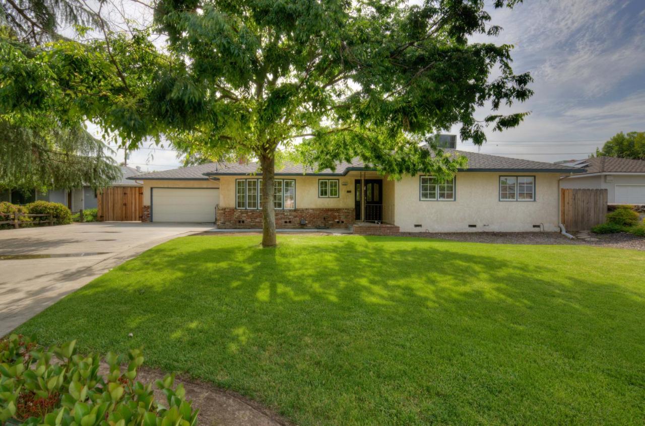 Updated Spacious Home Fresno Exterior foto